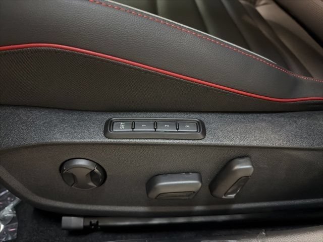 New 2026 Volkswagen GTI SE FWD image 16