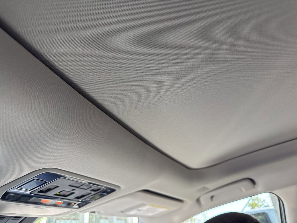 Used 2024 Toyota Grand Highlander Platinum image 5