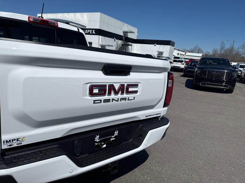 New 2026 GMC Canyon Denali image 32