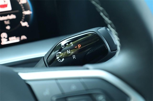New 2025 Volkswagen Tiguan SE image 16