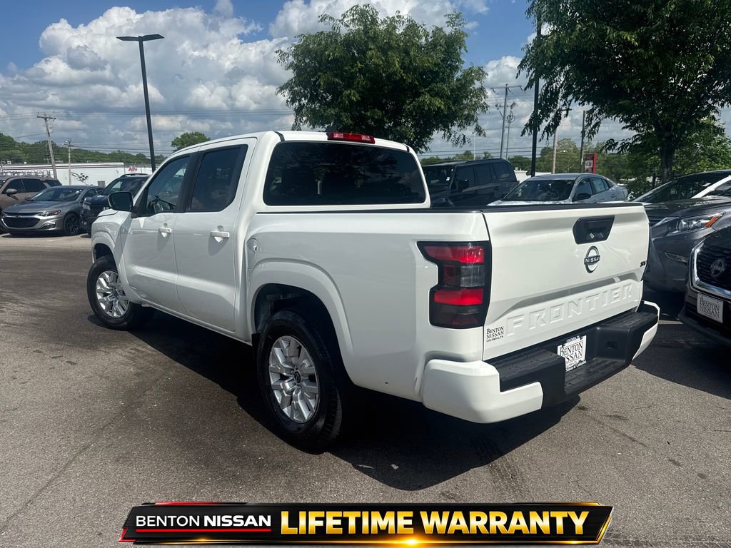 Used 2023 Nissan Frontier SV image 6