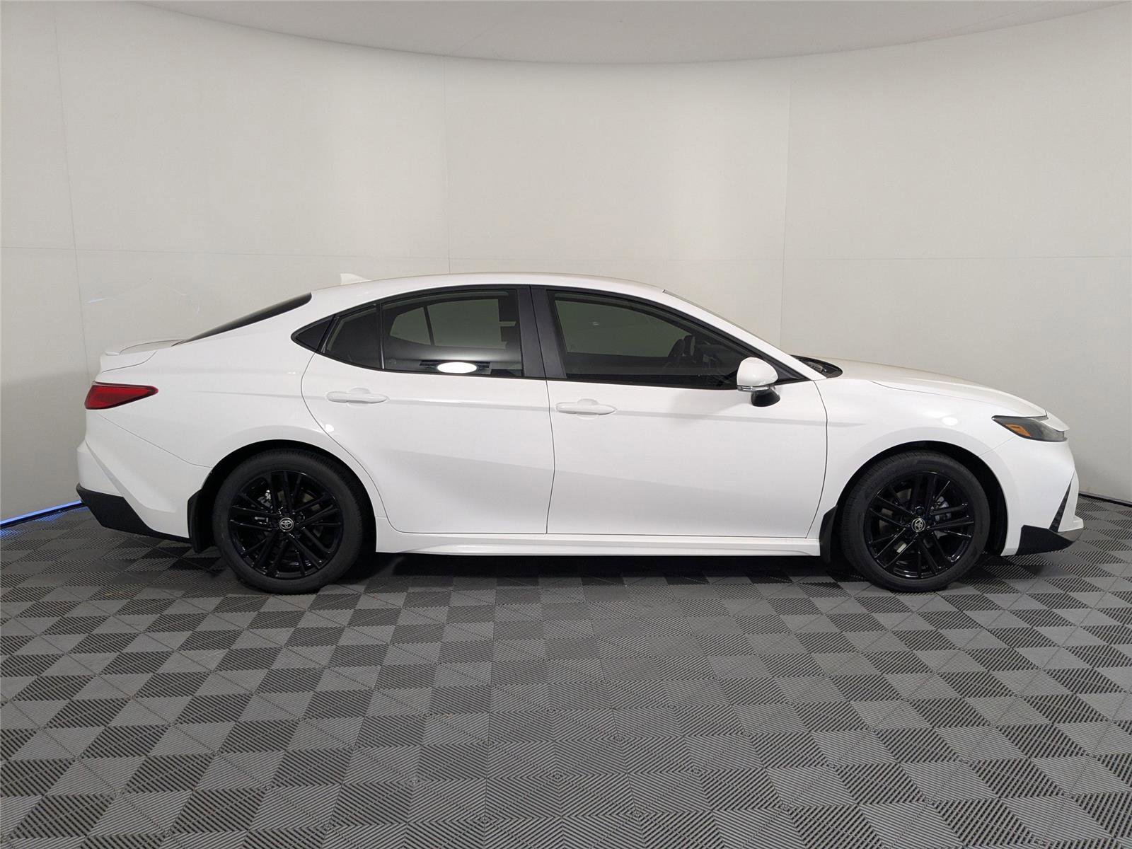 New 2026 Toyota Camry SE image 21