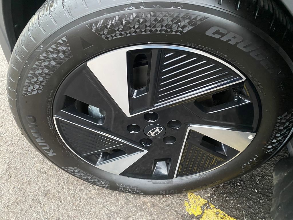 Certified 2026 Hyundai Ioniq 5 SE image 27