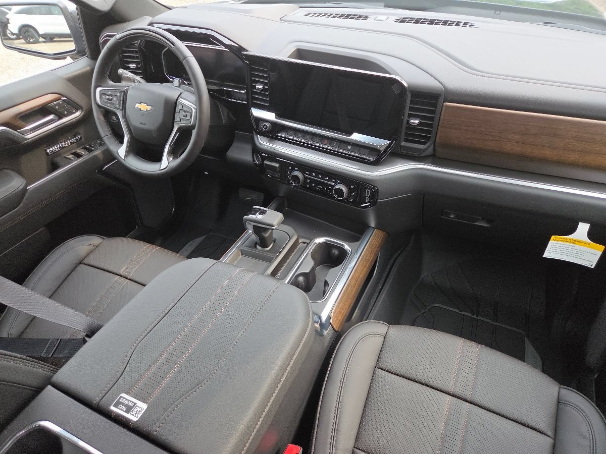 New 2026 Chevrolet Silverado 1500 High Country AWD/4WD image 25