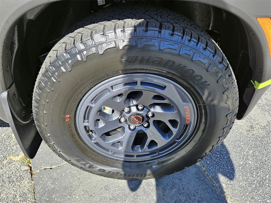 New 2026 Nissan Frontier Pro-X w/ Pro-X Convenience Package image 14