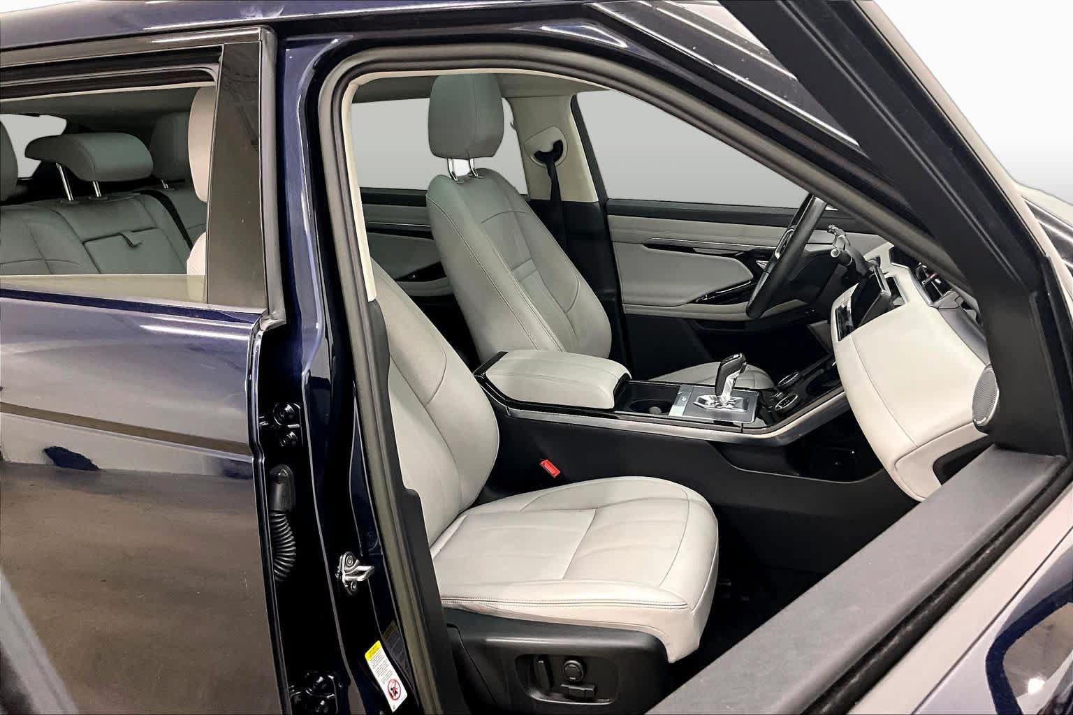 Used 2023 Land Rover Range Rover Evoque SE AWD/4WD image 9