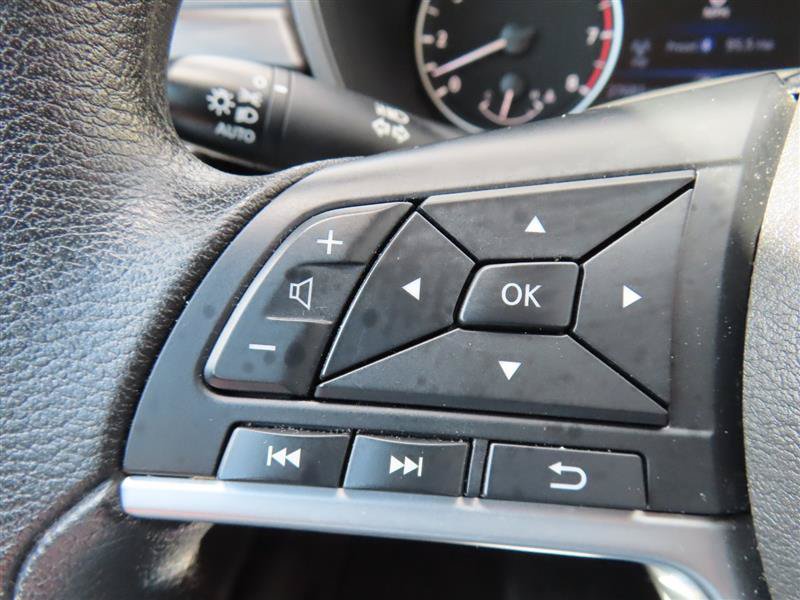 Used 2025 Nissan Altima 2.5 SV FWD image 24