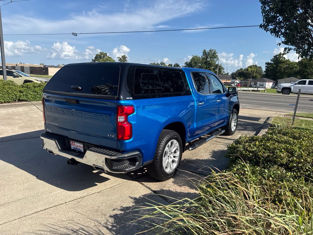 Used 2022 Chevrolet Silverado 1500 LTZ w/ LTZ Convenience Package II AWD/4WD image 7