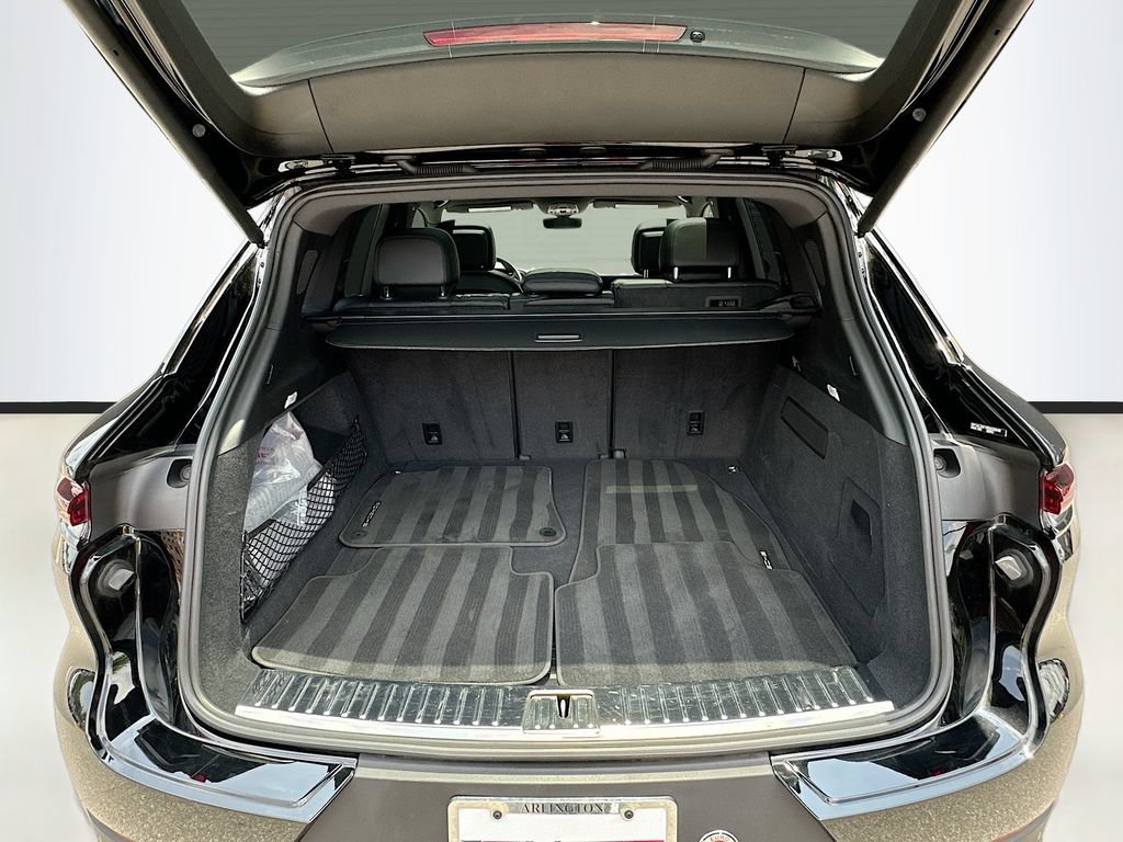 Certified 2024 Porsche Cayenne S AWD/4WD image 28