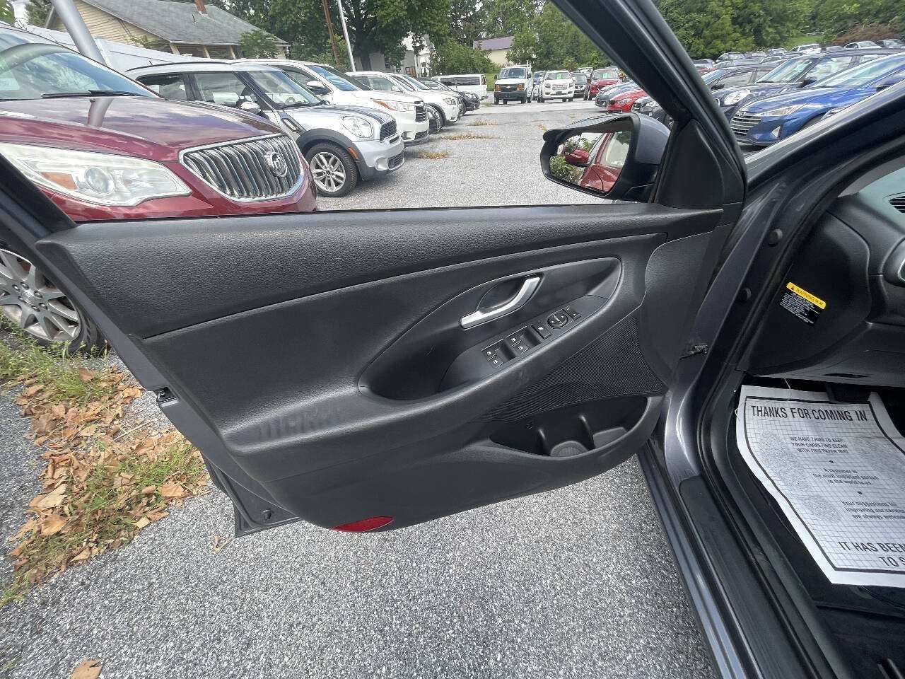Used 2018 Hyundai Elantra GT FWD image 11