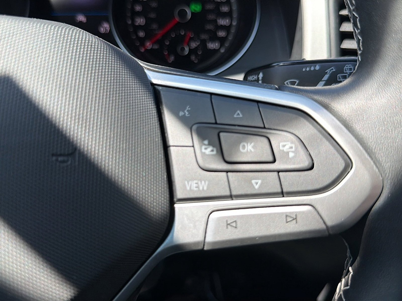 Used 2021 Volkswagen Atlas SE FWD image 33