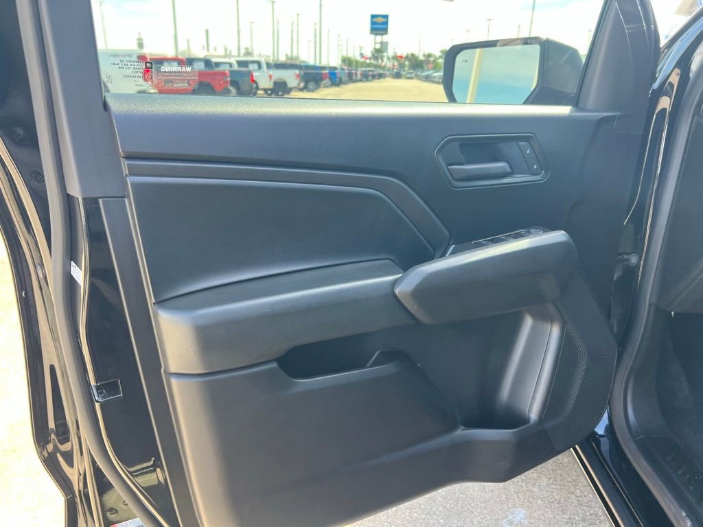 Used 2025 Chevrolet Colorado W/T w/ WT Custom Package image 24