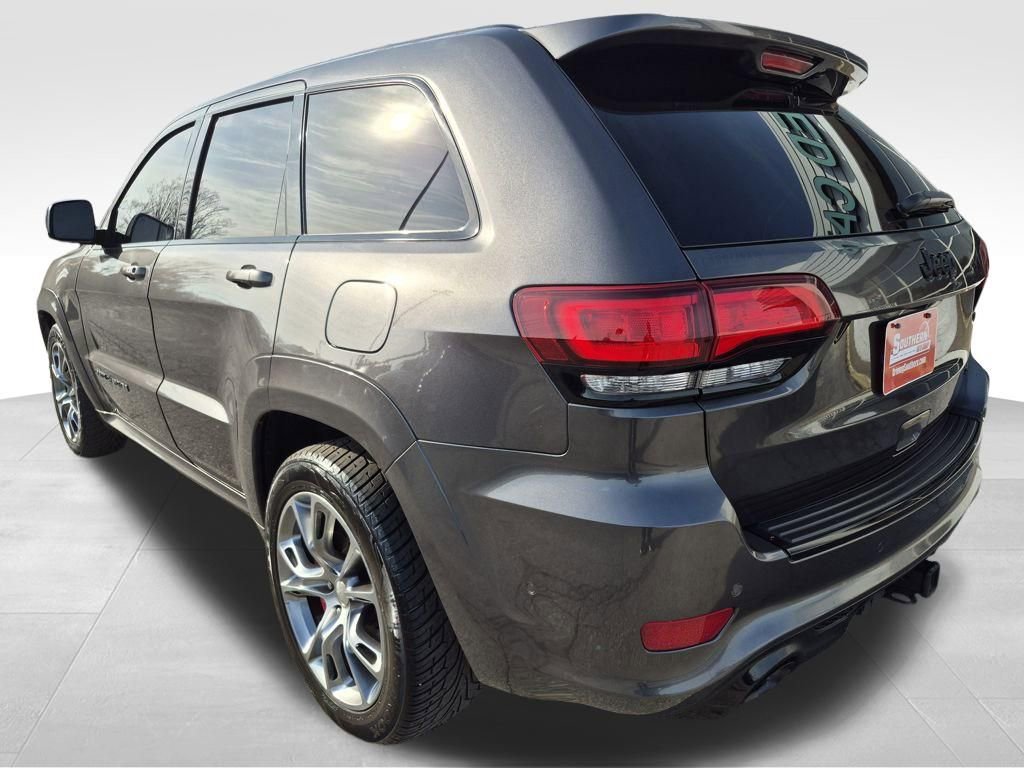 Used 2019 Jeep Grand Cherokee SRT image 3