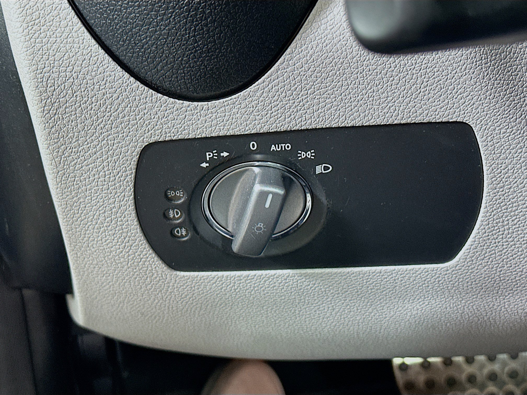 Used 2009 Mercedes-Benz SLK 350 image 16