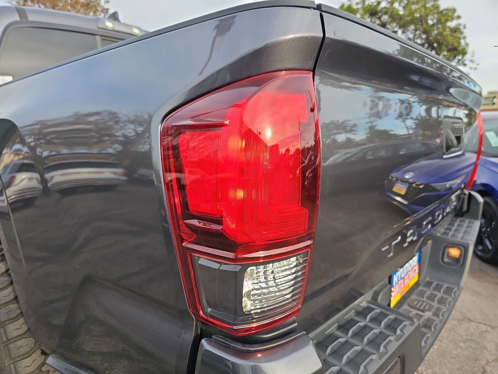 Used 2022 Toyota Tacoma SR w/ SR Convenience Package image 37