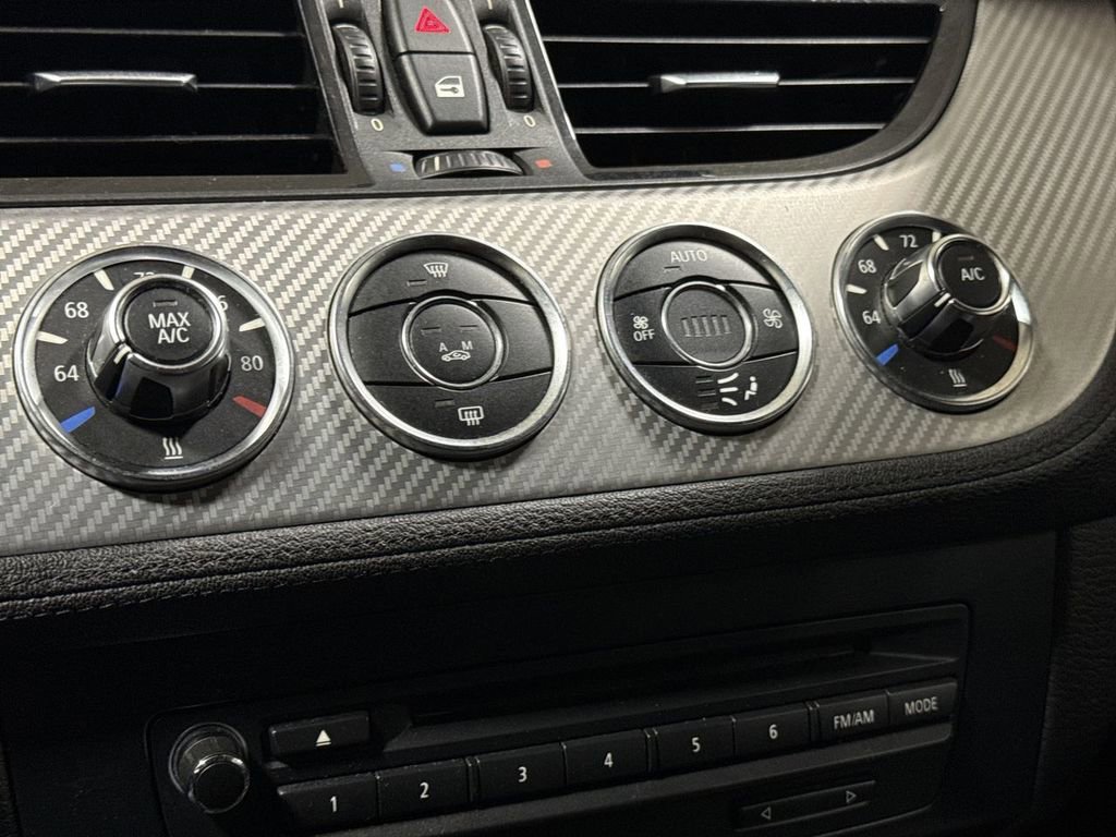Used 2015 BMW Z4 sDrive35i RWD image 16