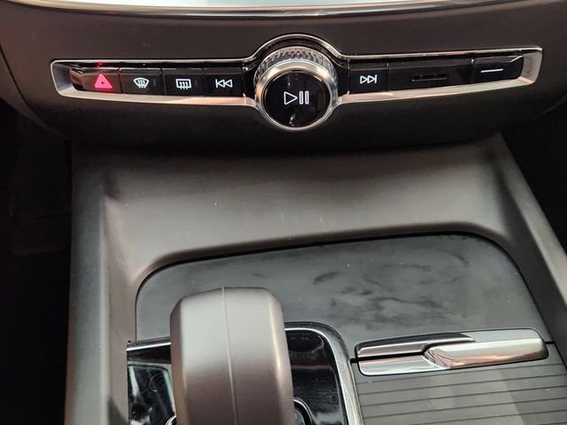 Used 2024 Volvo S60 B5 Core image 19