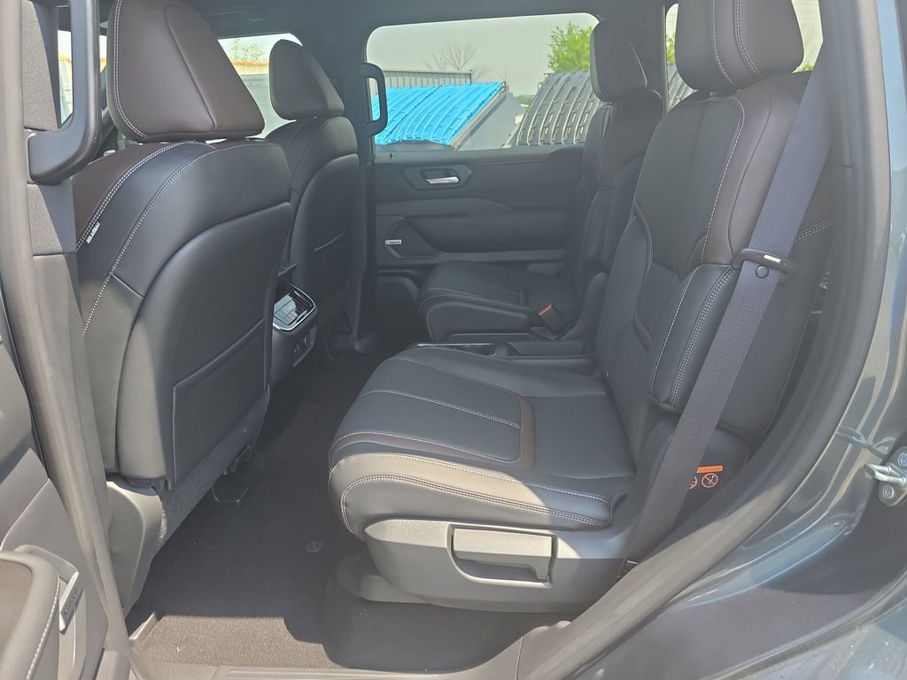 New 2025 Nissan Armada SL w/ Captain's Chari Seat Package image 31