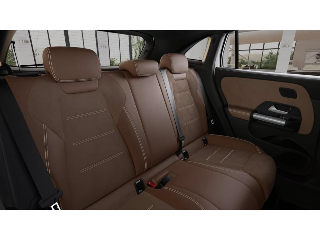 New 2026 Mercedes-Benz GLA 250 4MATIC image 5