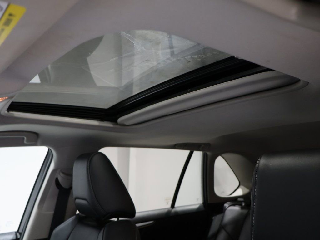 Used 2021 Toyota RAV4 XLE Premium image 10