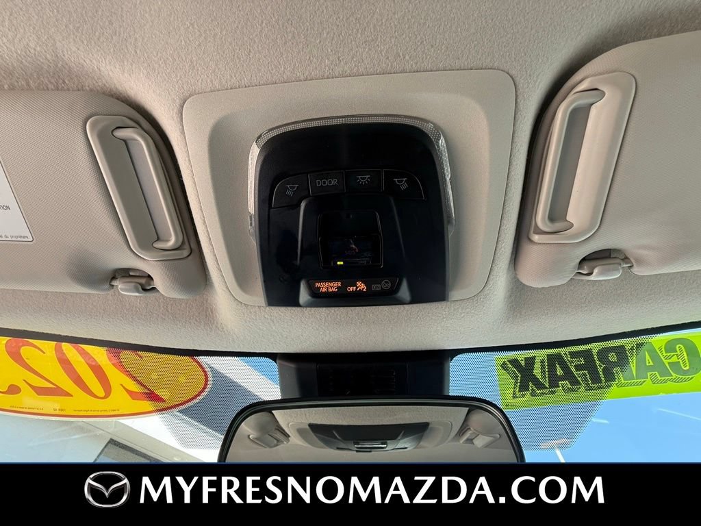 Used 2025 Toyota Corolla LE FWD image 30