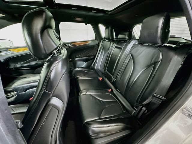 Used 2018 Lincoln MKC Select w/ Select Plus Package AWD/4WD image 28