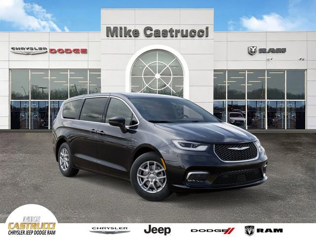 New 2026 Chrysler Pacifica Select image 1