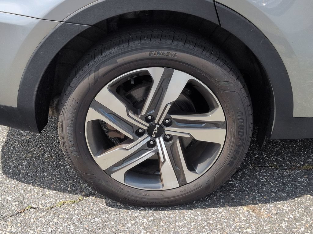 Used 2023 Kia Sorento EX AWD/4WD image 30