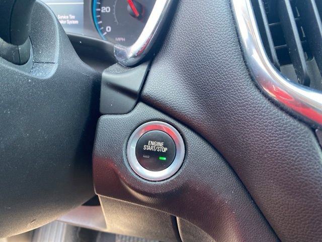 Used 2018 Chevrolet Equinox LT FWD image 20