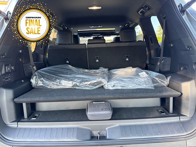 New 2025 Lexus LX 700h Luxury image 13