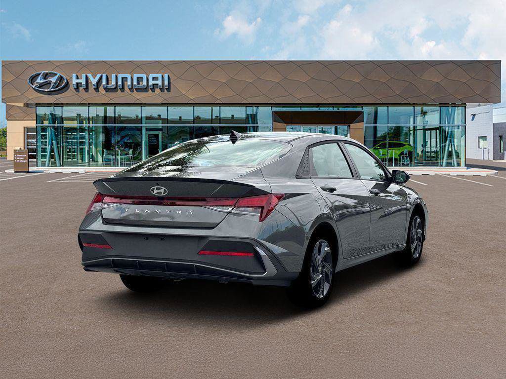 New 2026 Hyundai Elantra Sport FWD image 7
