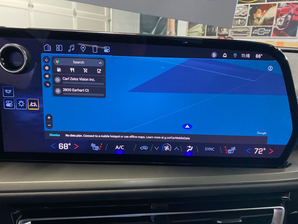 Used 2025 Chevrolet Traverse LT image 27