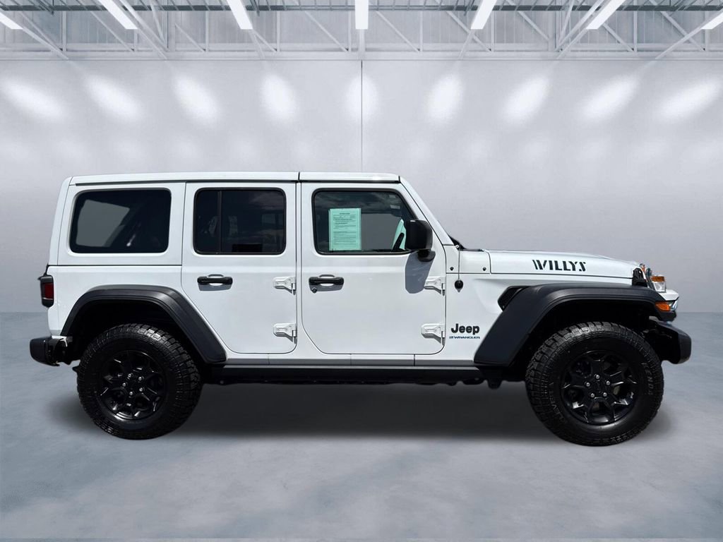 Certified 2023 Jeep Wrangler Unlimited AWD/4WD image 3