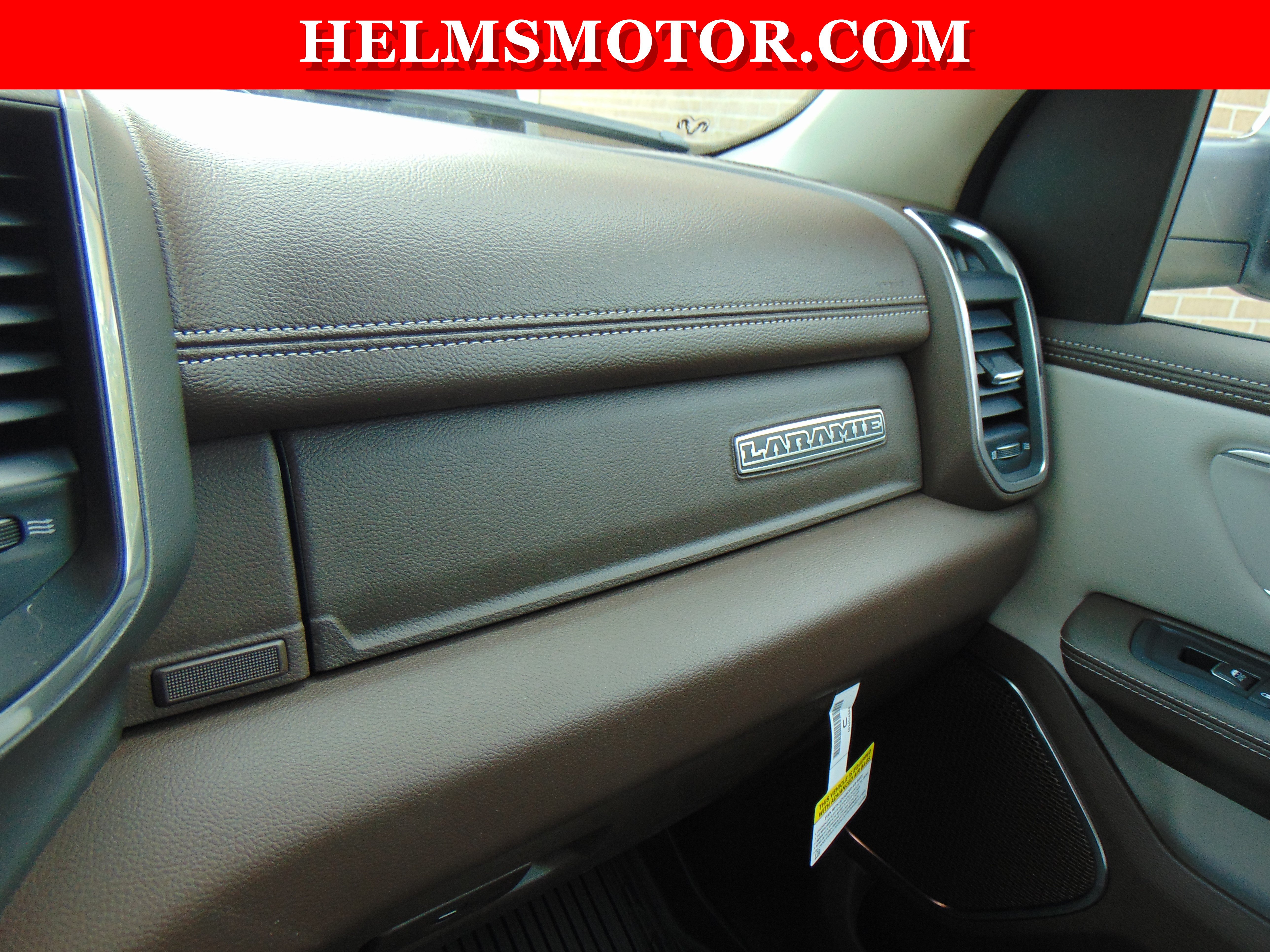 New 2026 RAM 1500 Laramie AWD/4WD image 41