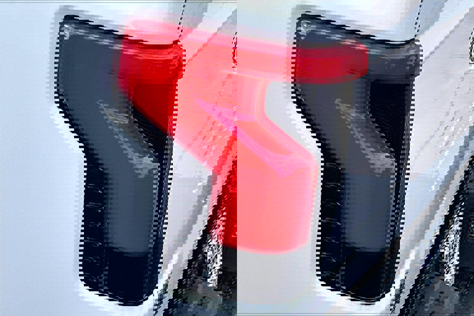 Used 2025 Ford F150 Lightning Pro image 30