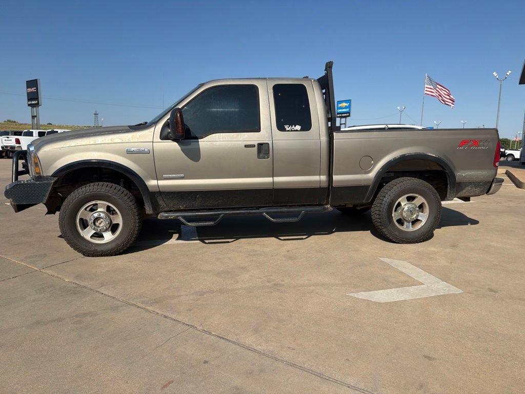 Used 2005 Ford F250 XLT AWD/4WD image 16