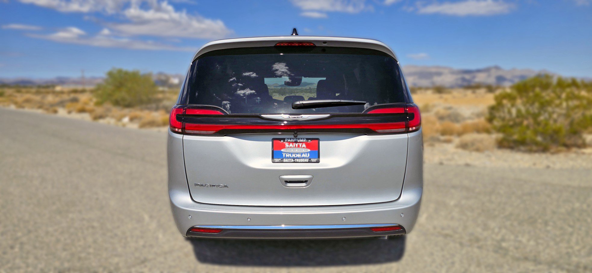New 2026 Chrysler Pacifica Select image 4