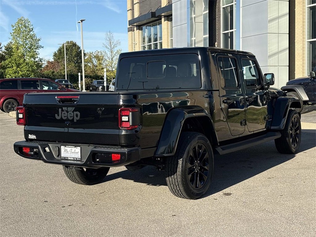 Used 2023 Jeep Gladiator Overland image 9