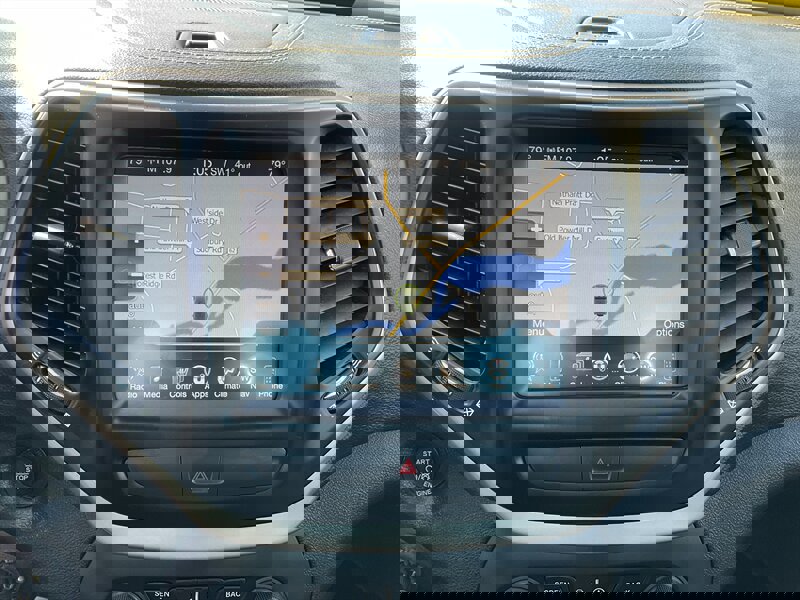 Used 2016 Jeep Cherokee Limited image 26