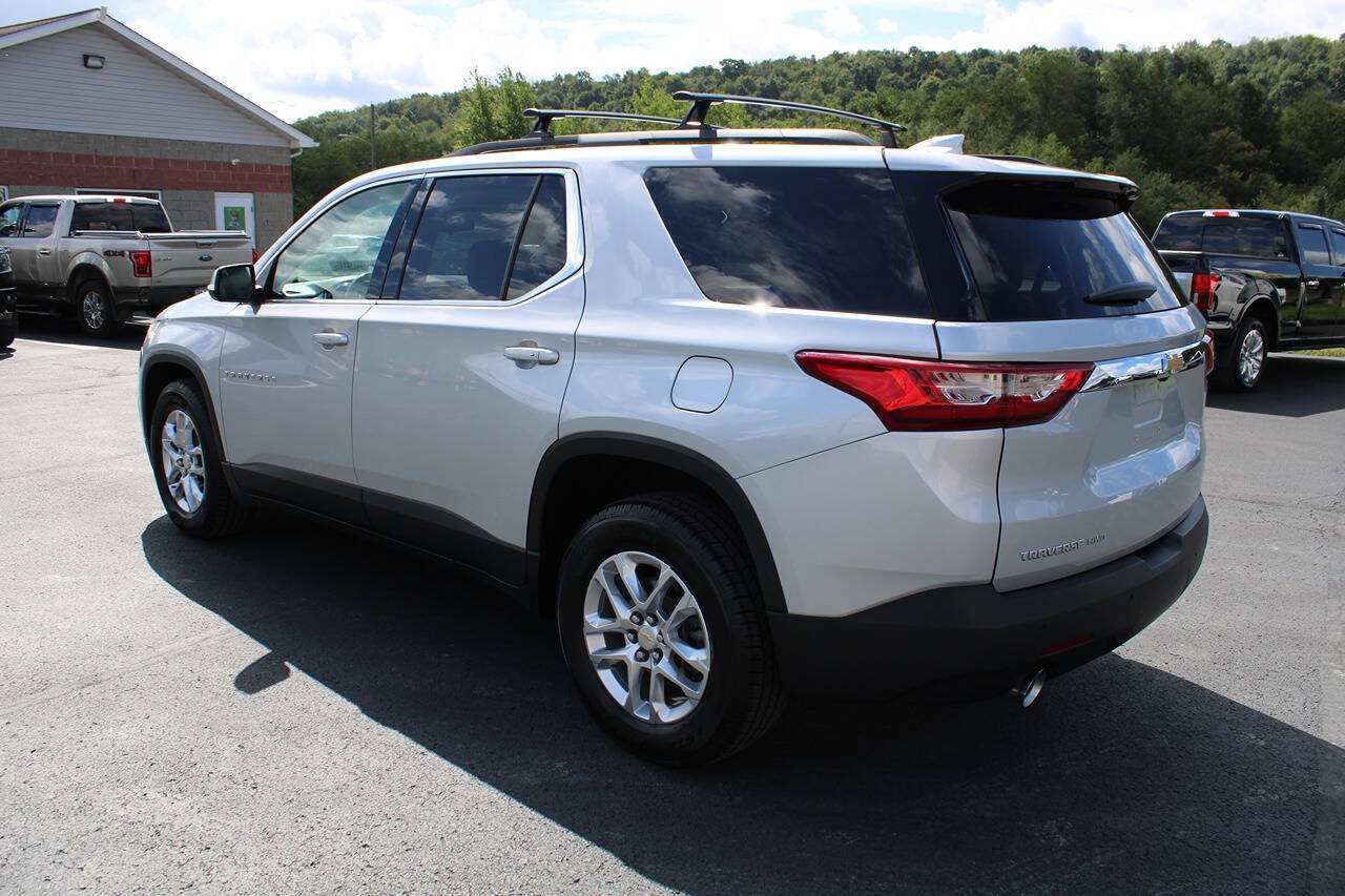 Used 2021 Chevrolet Traverse LT AWD/4WD image 3