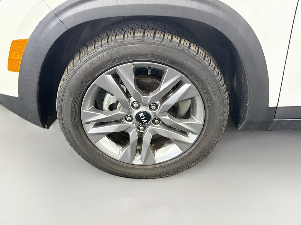 Used 2021 Kia Seltos S FWD image 36