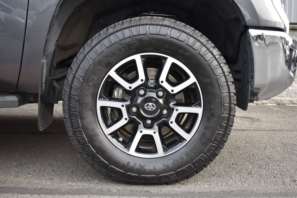 Certified 2020 Toyota Tundra Limited w/ Limited Premium Package AWD/4WD image 28