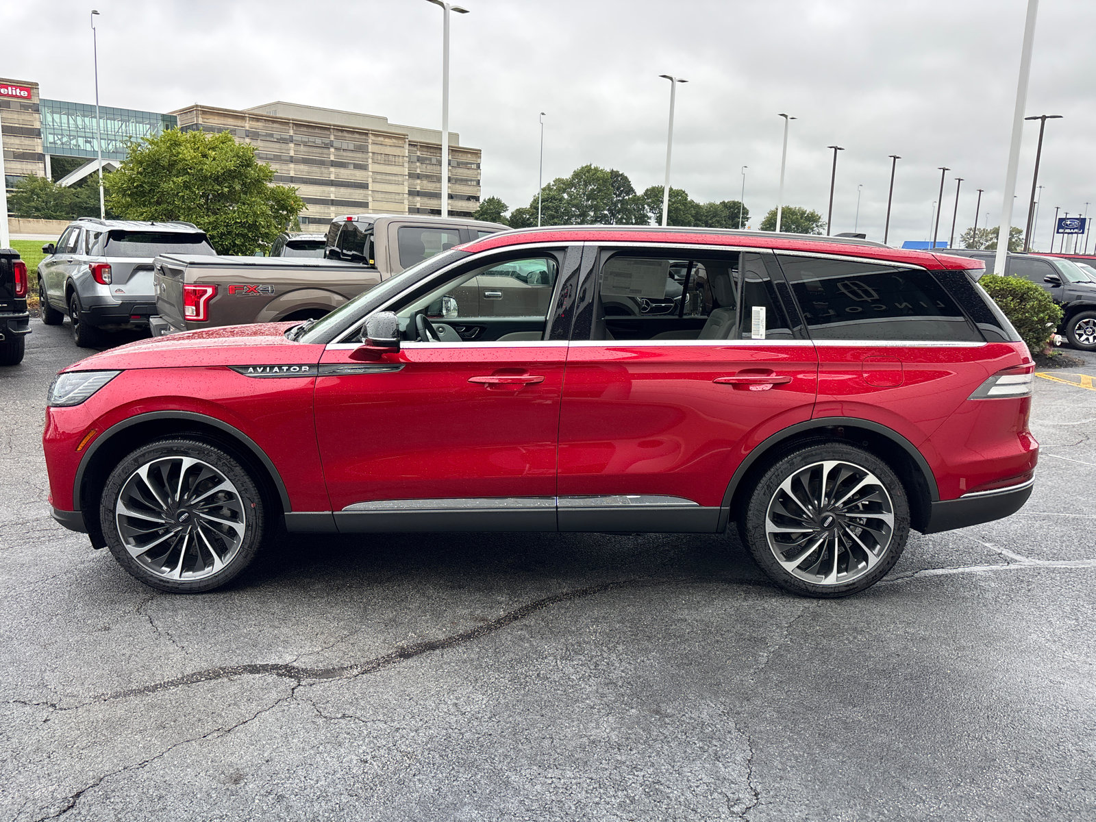 New 2026 Lincoln Aviator Reserve AWD/4WD image 4
