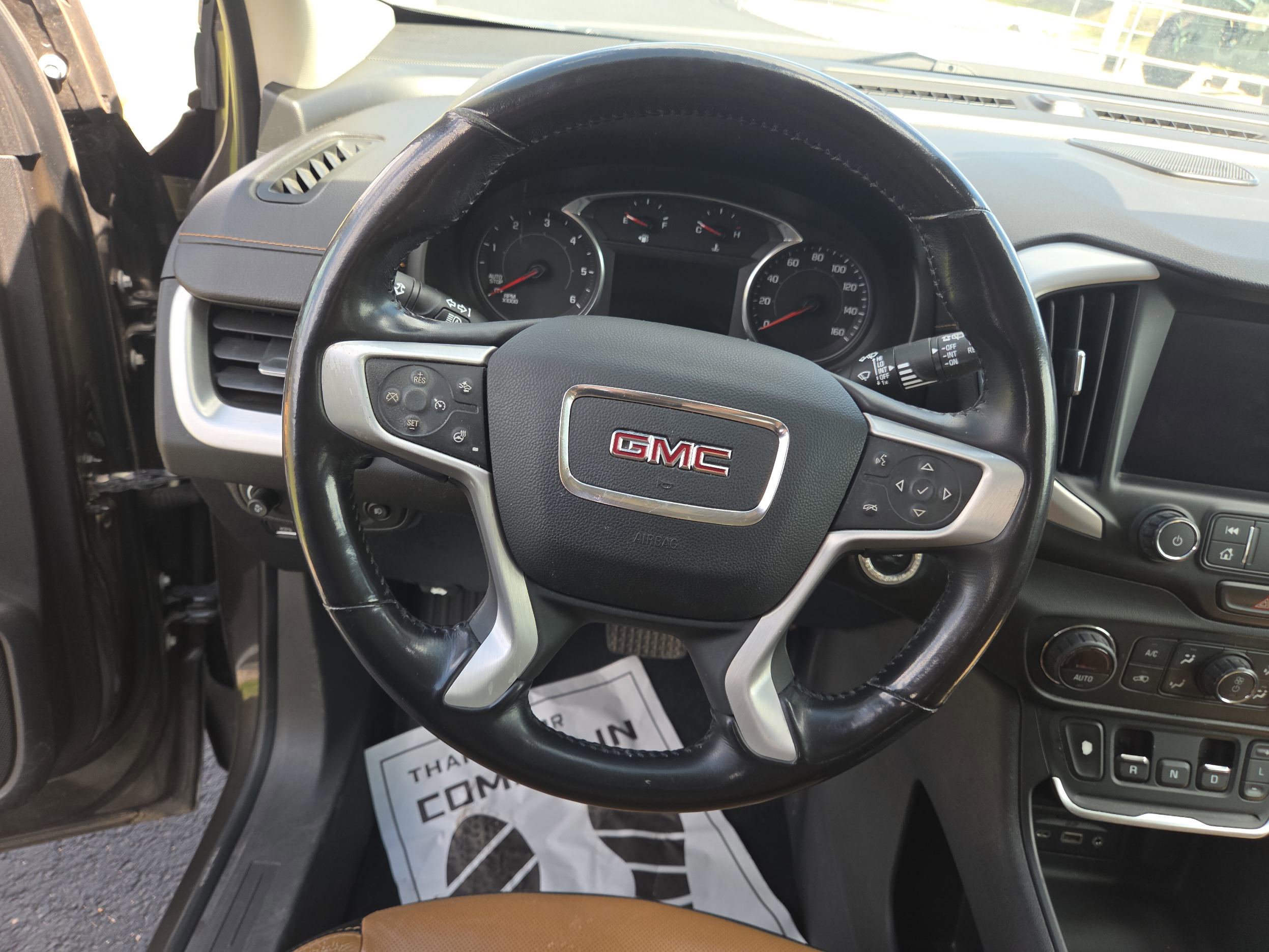 Used 2019 GMC Terrain SLT w/ Infotainment Package II AWD/4WD image 17