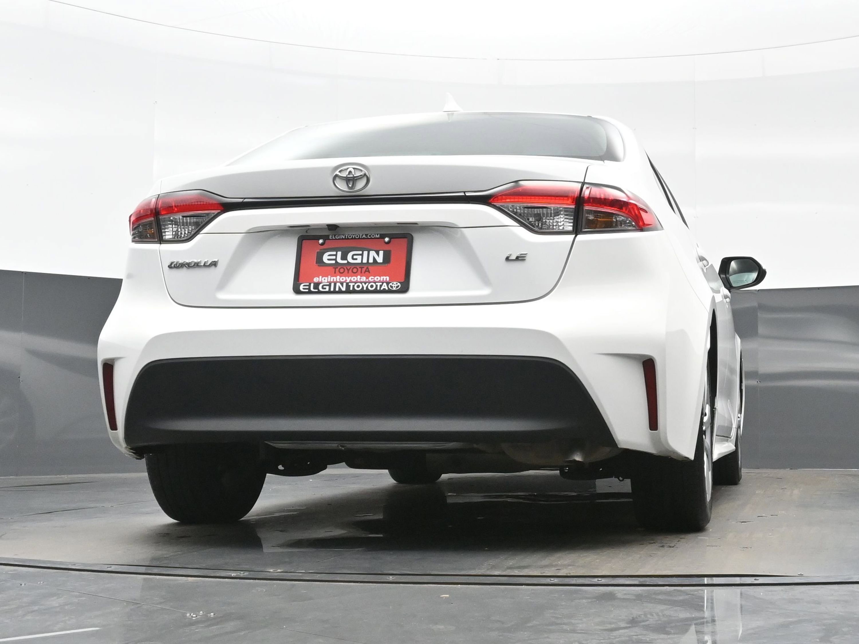 Used 2023 Toyota Corolla LE FWD image 29