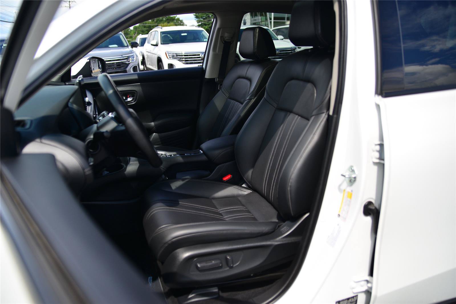 Used 2023 Honda HR-V EX-L image 22
