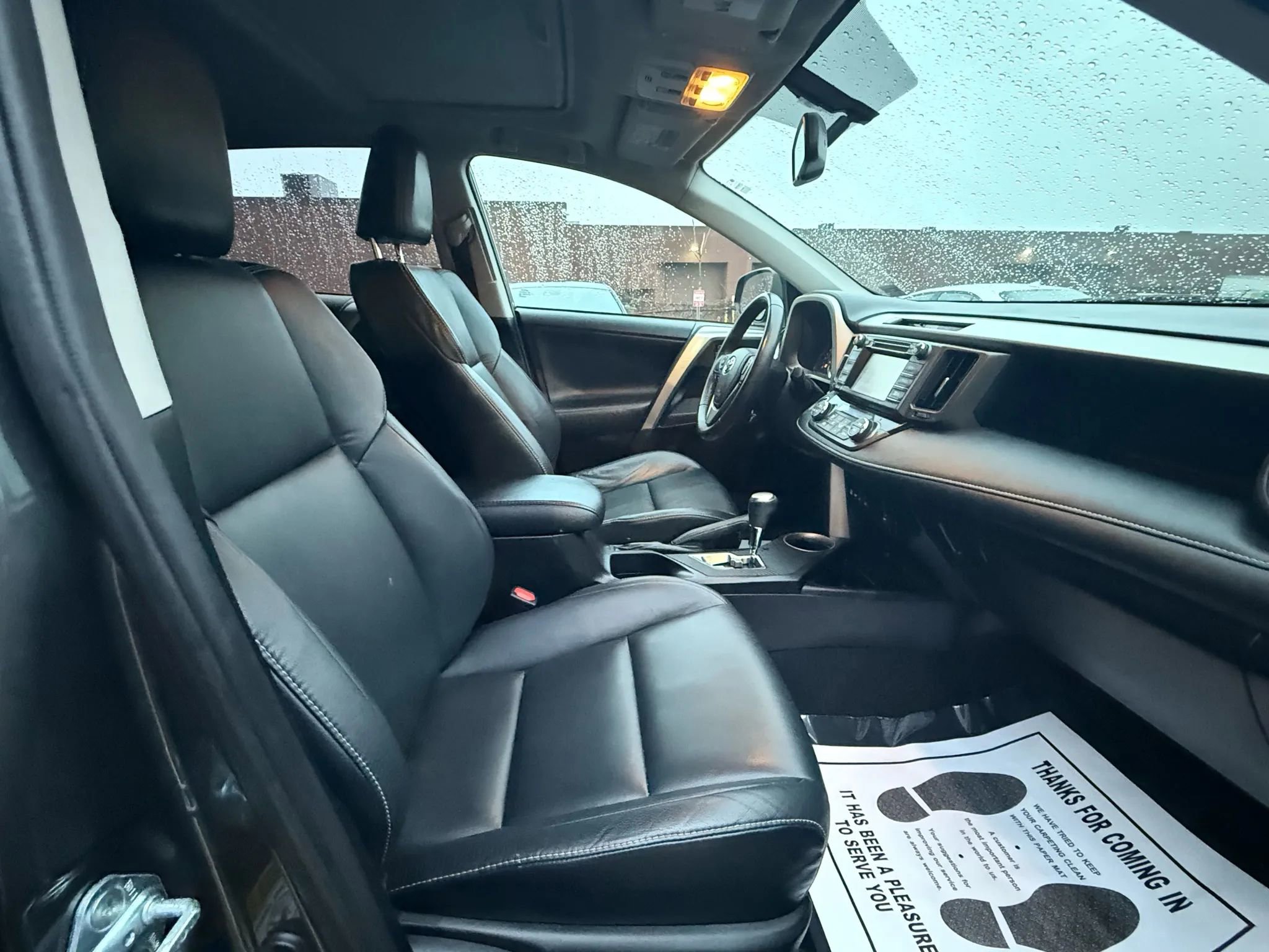 Used 2015 Toyota RAV4 Limited image 10