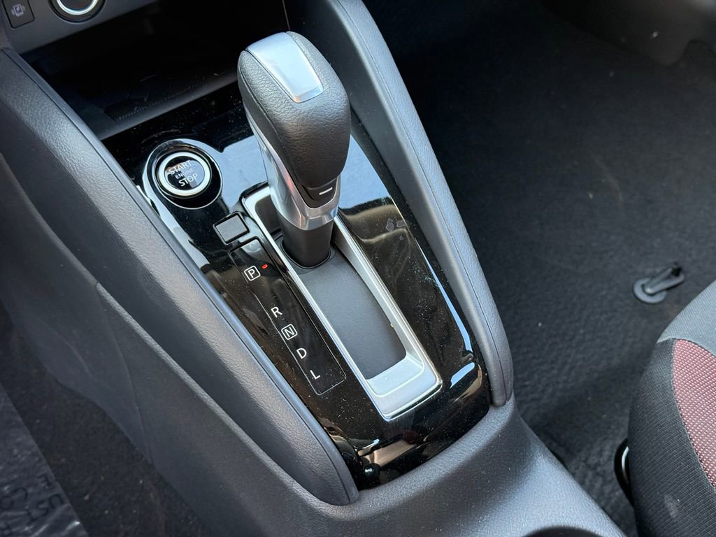 New 2025 Nissan Versa SR w/ Trunk Package image 13