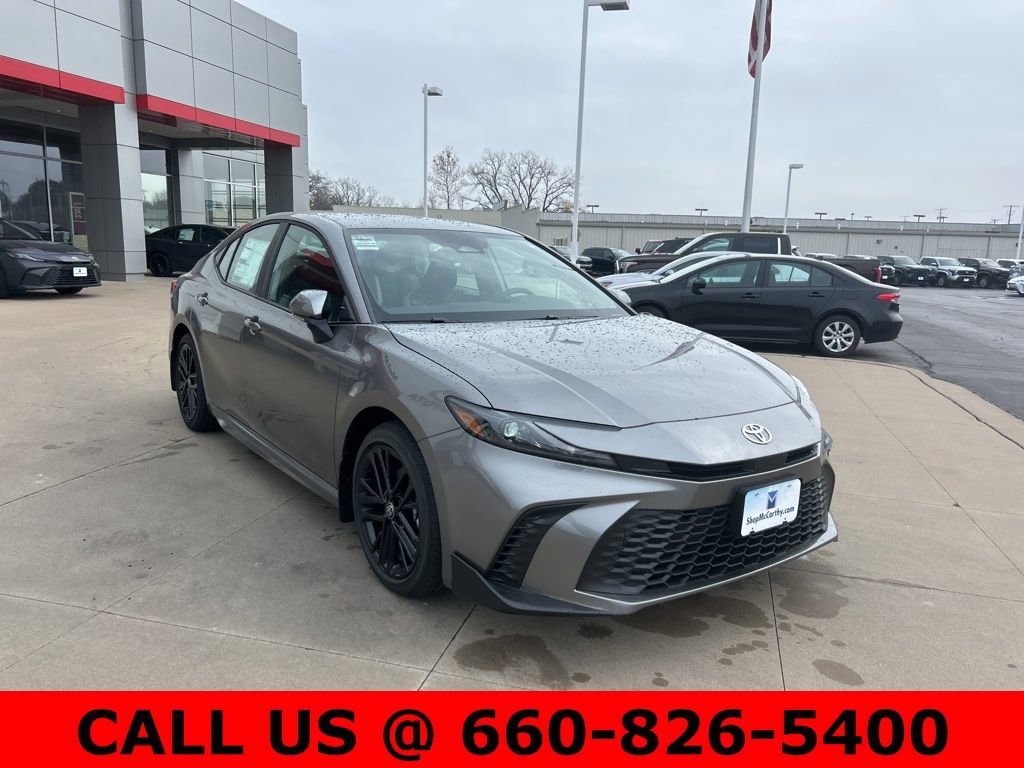 New 2026 Toyota Camry SE image 3