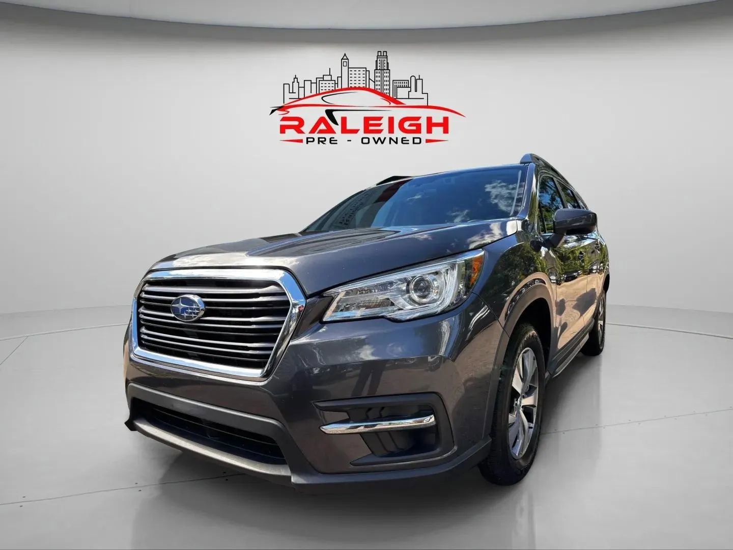 Used 2022 Subaru Ascent Premium image 4